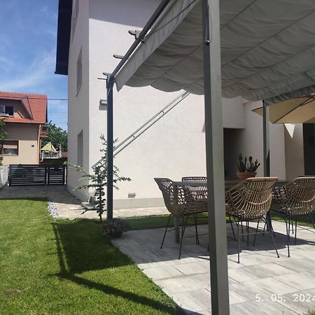 Lumani Appartment Zagabria Esterno foto